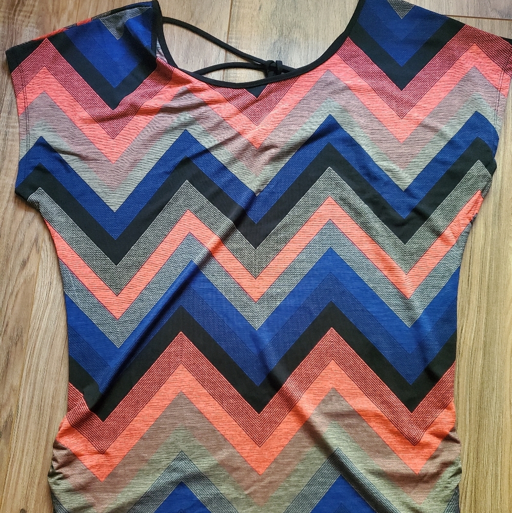Chevron top